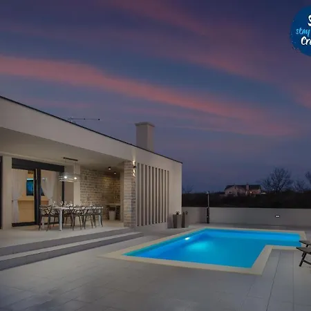 Rose Villa